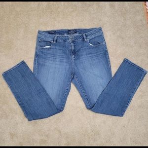 Lucky Brand Emma Straight size 16 W.